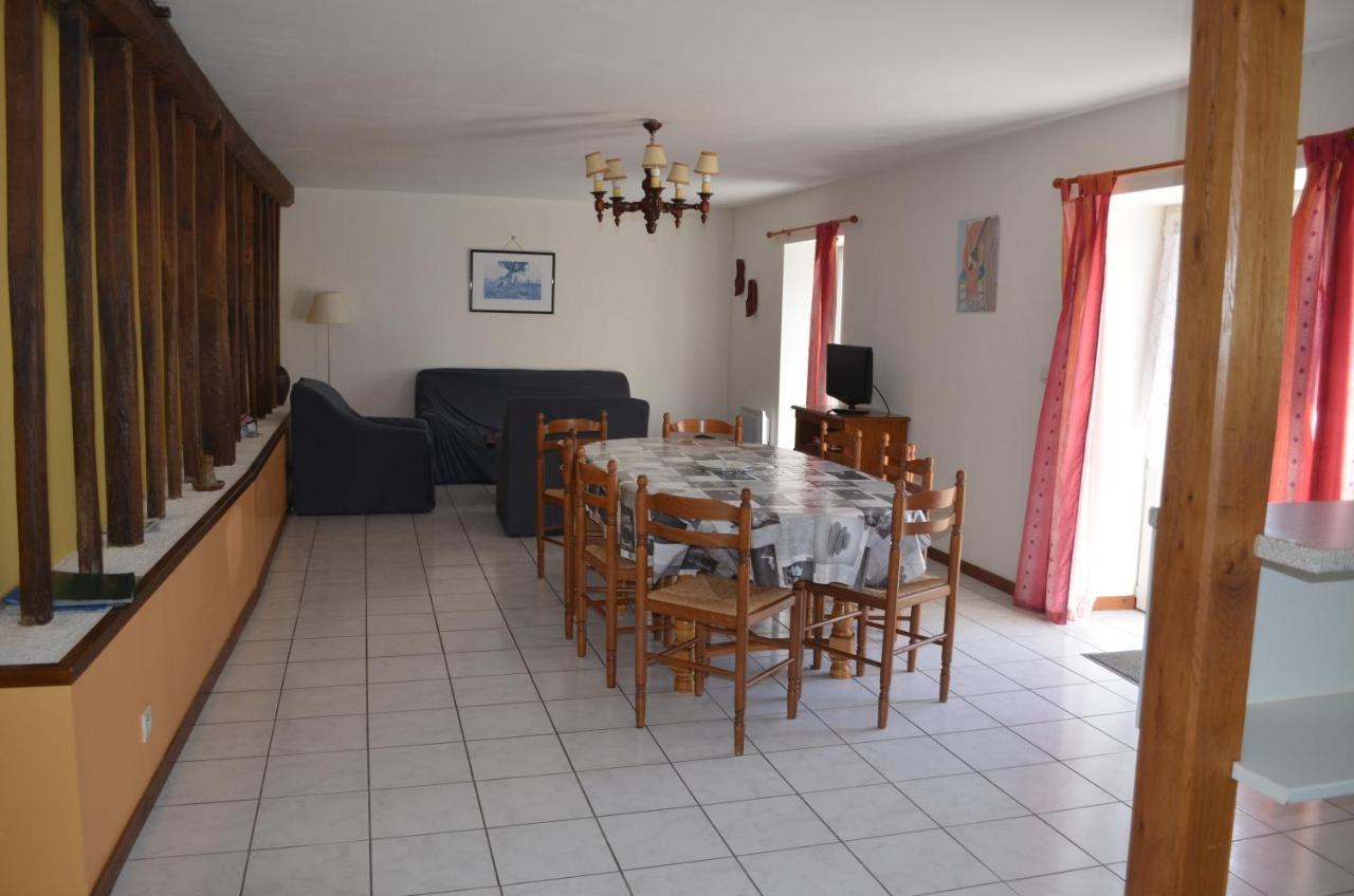 Logis De Chezelles Bed & Breakfast Sidiailles Exterior photo