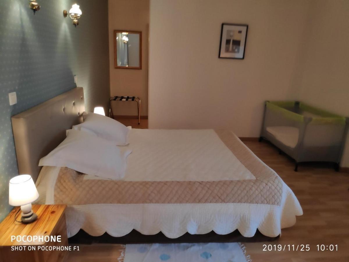 Logis De Chezelles Bed & Breakfast Sidiailles Exterior photo